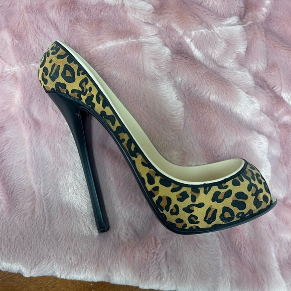 Wild Eye Designs Shoe 205 High Heel Wine Bottle Holder Caddy Leopard - - Picture 4 of 7